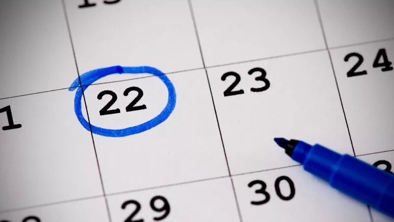 En 2022, le 22e jour du 2e mois de l'année tombera le 2e jour de la semaine, soit mardi 22 février 2022. Nous pourrons faire un tweet à 22:22 le 22/02/2022 !

Par contre, à 22:22 le 22/02/2222 nous serons...un lundi.