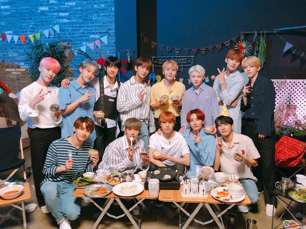 minqyuwons's tweet photo. SVT Printable PC
—Carat m*mbership kit (PC &amp; ID)
https://t.co/k1bWhxSpPl

— Fallin' Flower unofficial PC
https://t.co/hk14fmbut8 https://t.co/bTIIyGvbXp