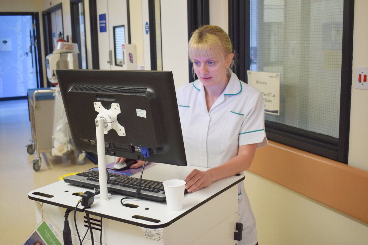 Hands up if you’re seeking a #job which provides great training opportunities 🙋

If you join <a href="/BuryCO_NHS/">Bury Care Organisation</a> as a Hospital &amp; Community #Pharmacy #Technician you’ll be supported in your #career – PLUS – you’ll have access to lots of additional #NHS benefits!

careers.northerncarealliance.nhs.uk/jobs/#!/job/UK…