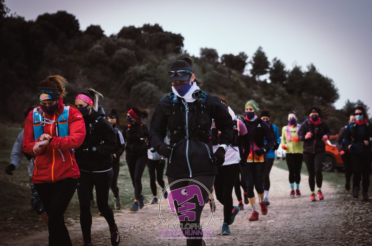 EspacioCyclophe's tweet photo. Grandes nuestras chicas de #𝗖𝗬𝗖𝗟𝗢𝗣𝗛𝗘𝗧𝗥𝗔𝗜𝗟.
Hacía meses que no salíamos a una ruta que no fuera por territorio zaragozano, y vaya cómo se han estrenado! Ya somos 22 #womentrailrunners en nuestro programa de promoción femenina de #trailrunning. @fedme_es @internetfam https://t.co/W52jSV1SqL