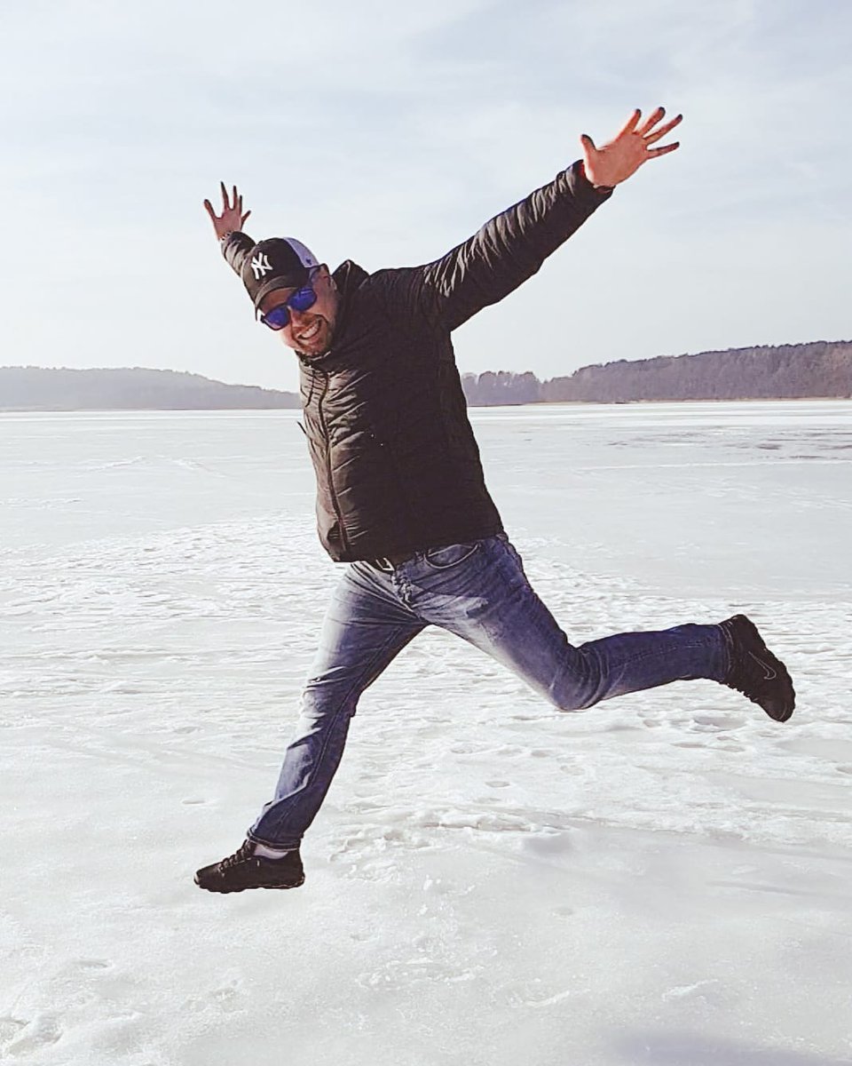 BObiedziak's tweet image. "Naprawdę żyje tylko ten, kto nieustannie cieszy się z życia"

3️⃣1️⃣🤩❄☘🎉

#luckyboy #birthdayboy #wintermod #wintersun #poland #photooftheday

@Miasto_Olsztyn