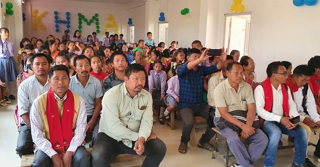 Glad to inaugurate the Kare Hansepi Memorial English School Building at Theso Ajur, 5th Km, Diphu. Along with @horensingbey, Hon'ble MP, @riteshenghi, Hon'ble Deputy Speaker, EMs, MACs, Ex-CEM, Board Chairmen of various Department, Teaching staff and students.