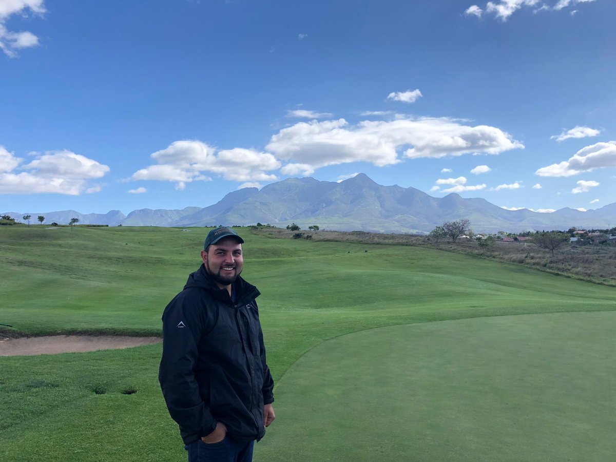 SyngentaTurfSA's tweet photo. Not a bad view from the office this morning.
Kingswood Golf Estate. Superintendent: Ivan van Heerden
#Primomaxx #Daconil #Headwaymaxx #Qualibra
> https://t.co/t57DEebyDL https://t.co/PXpqL0Rvb0