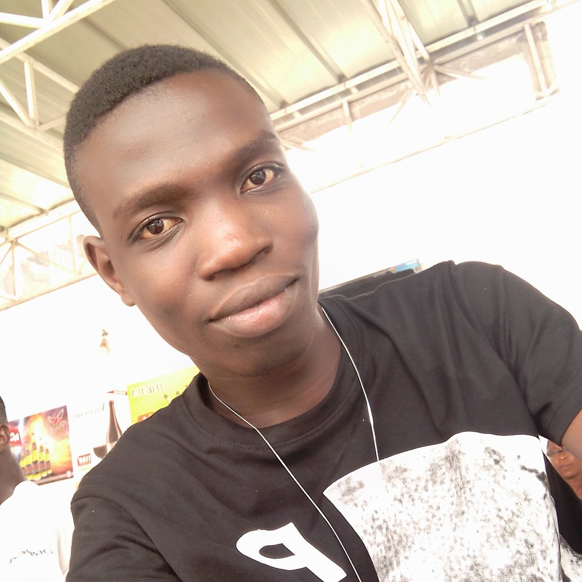 MetonouAkle's tweet photo. #NouvellePhotoDeProfil https://t.co/rVLU7LqRWF