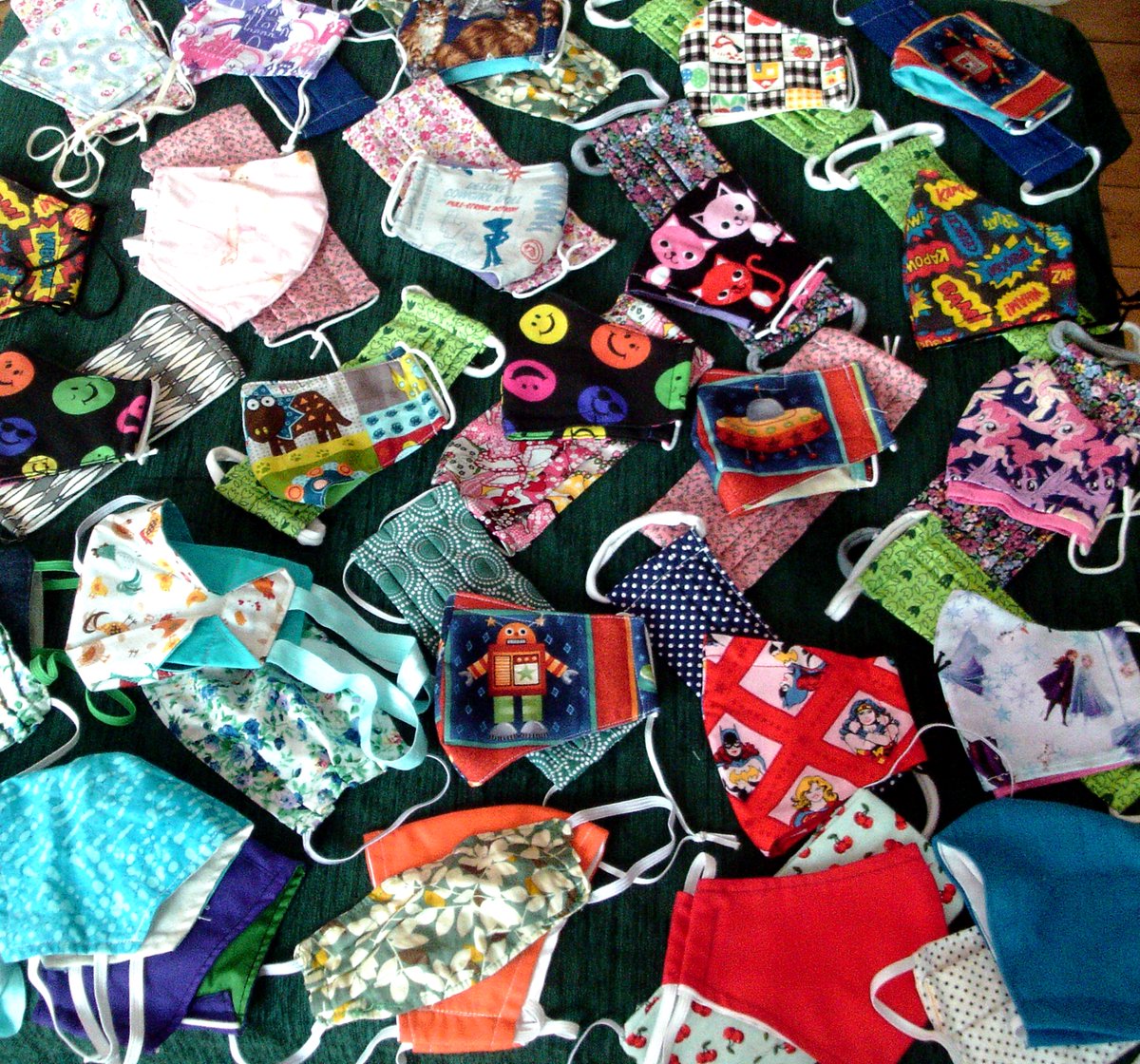 Do u make kids' masks in #WalthamForest? If u could pass a few never-worn extras our way, that would be fab! 
We're low on masks for kids 5-11yrs again &amp; teens (adult-sized in fabrics they'll be happy to wear). We donate them via food projects wfmaskmakers.org/contact-us/ THANKS 😷👍