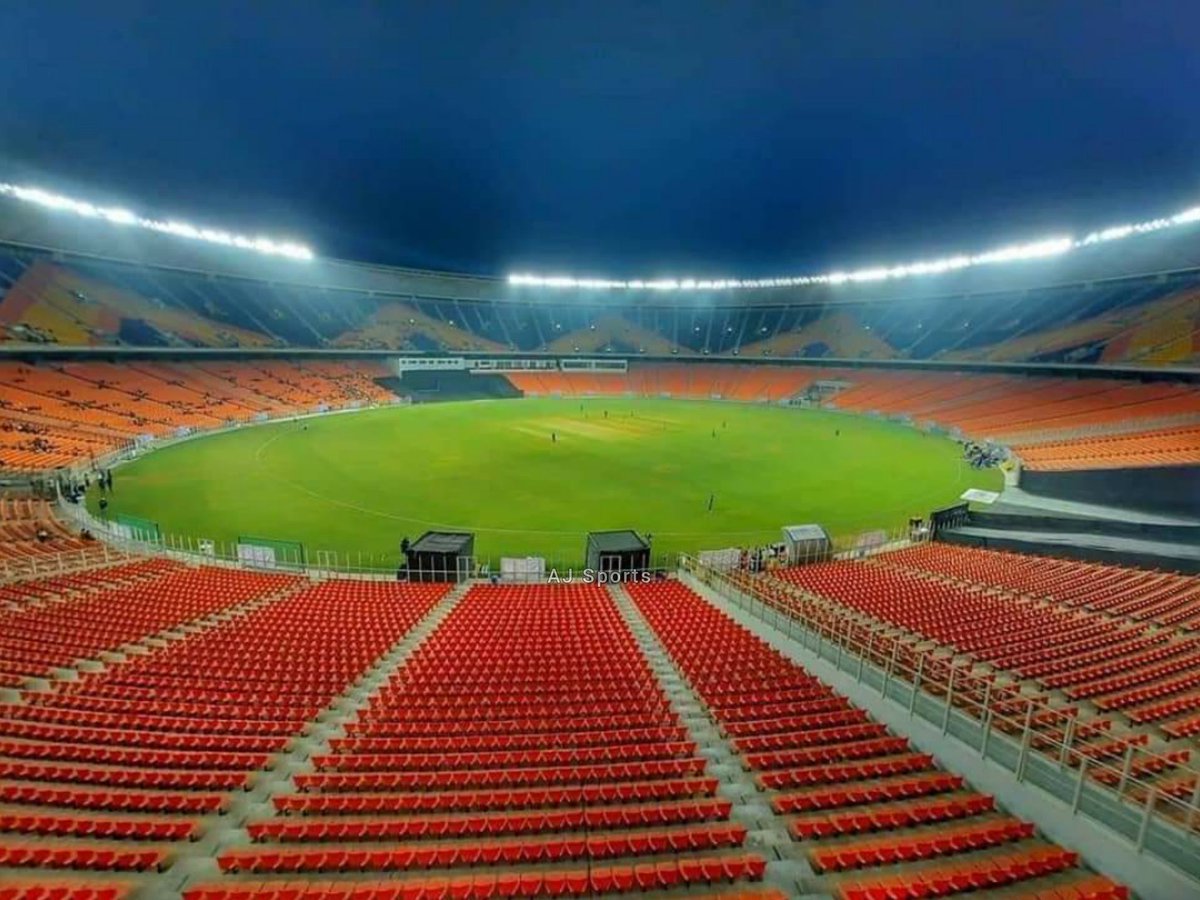 AdhirajHJadeja's tweet image. Day and Night View of Sardar Patel Motera Stadium, Ahmedabad.

#INDvENG #MoteraStadium #Ahmedabad 
@BCCI @GCAMotera