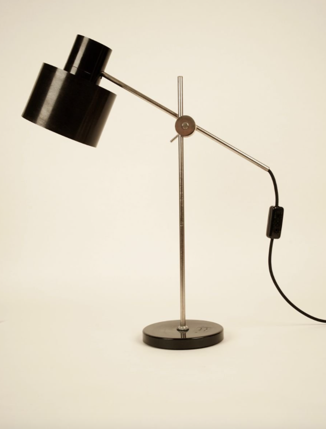 AtticVilar's tweet photo. Vintage Design Mid-century table lamp designed in 1967 by Jan Suchan for the company Elektrosvit in Czechoslovakia.
For Sale
Price: 250€
#lighting #designlamp #interiordesign #vintage #vintagelamp #vintagedesign #lamp #midcentury #20century #design #interiordesign #interior https://t.co/csHAbOeeje