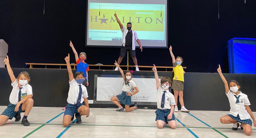 The days that make memories that last a lifetime! Tarinn Calendar raises the JPS roof! @artseditnl #JPSrewritethestars