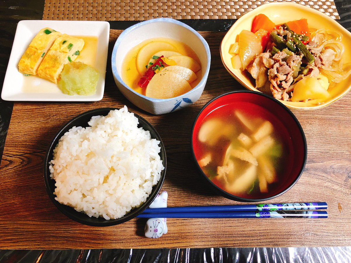 365献立レシピさん Ar Twitter 肉じゃが 柚昆布大根 ネギ出汁巻き 椎茸と油揚げと大根の葉の吸い物 和食 晩ごはん おうちごはん 毎日献立 家庭料理 料理 栃木豚 鹿児島県産にんじん 肉じゃが献立