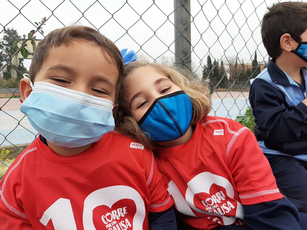 ¿Has participado este fin de semana en nuestra carrera solidaria #10porlaEducación? ¡No olvides buscarte en la fotogalería! 📷😀👇
bit.ly/Fotogaleria10p…