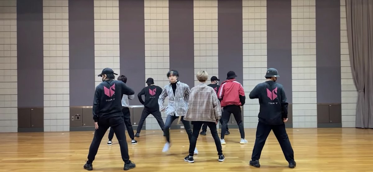 えり Btsとも関わりのある井上さくらさんがsexy Zoneの振り付けに携わってるっぽくて興奮 今回は曲 も好きだけどダンスも好きなやつだと思ったら まじでダンスかっこいい Sexy Zone Right Next To You Dance Practice Video T Co