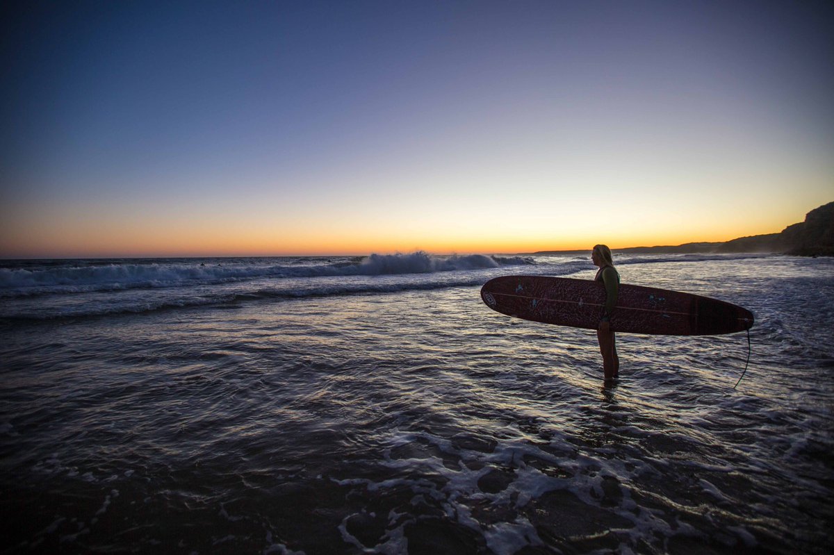 Being on the corner of the Iberian Peninsula means the Algarve has the widest swell window in the country &amp; regular offshores on the south coast. 

Journal: ‘The Algarve: Surfing Portugal’s Southwestern Corner’, by <a href="/TheSarahStoryNI/">Sarah Arnold</a> here:
bit.ly/2ZElub2

#StayBoundless
