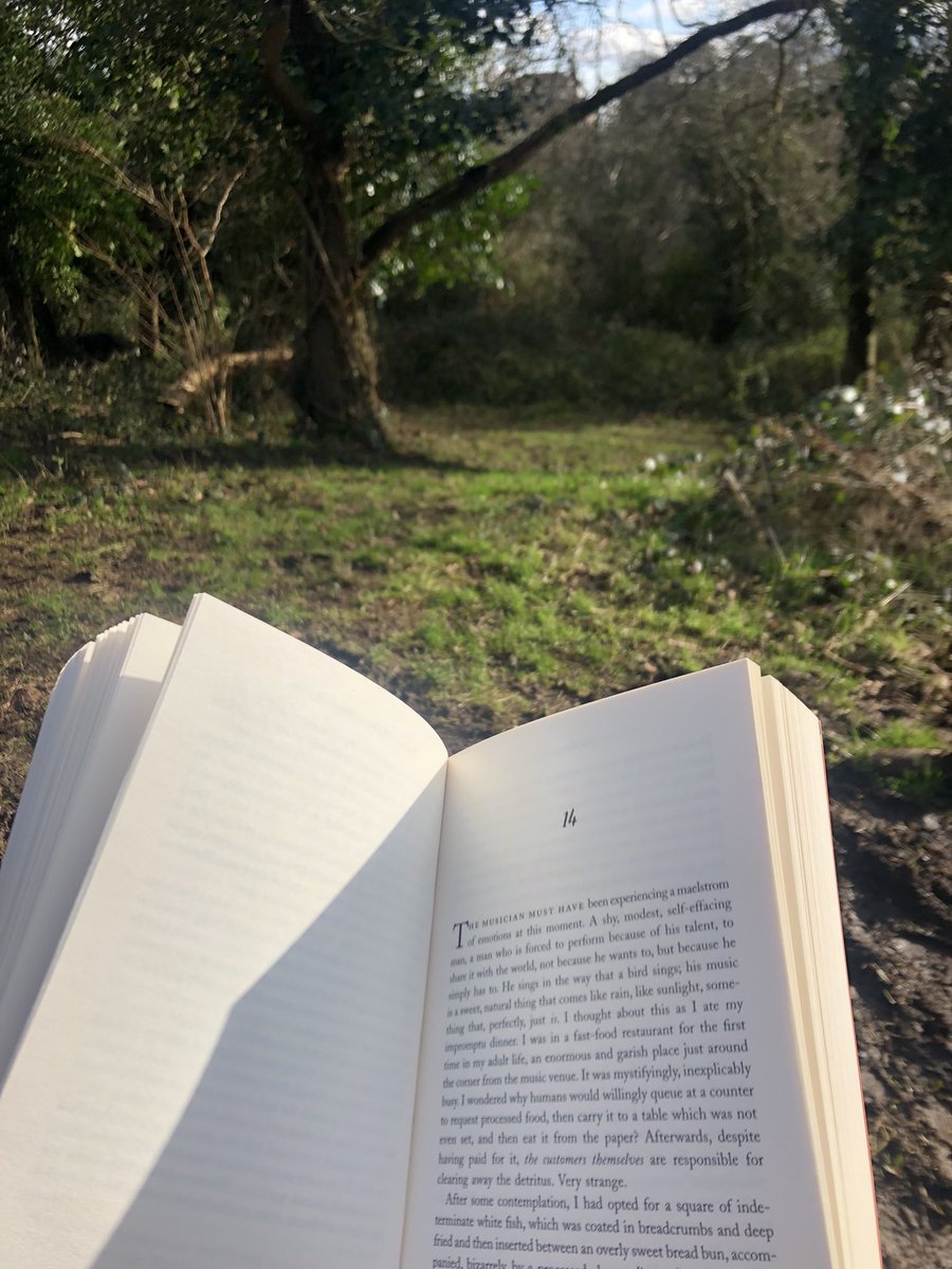 SarahDowney123's tweet photo. During this current lockdown I had been DREADING taking any annual leave because of fears of feeling bored, lonely, and trapped. It’s taken me until today to find out that having time away from work is incredibly important in looking after me even if it is a little quiet https://t.co/Mt4GR4PWhC