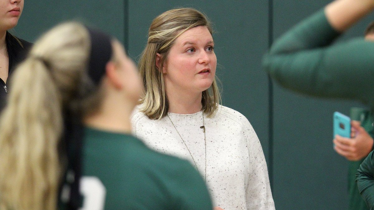 CastletonSports's tweet image. Head coach Lindsay Bynon of @CastletonVB was featured in a recent @timesunion piece talking about an upstart professional volleyball league and the popularity of the sport throughout our region! Check it out below!

STORY: timesunion.com/sports/article…