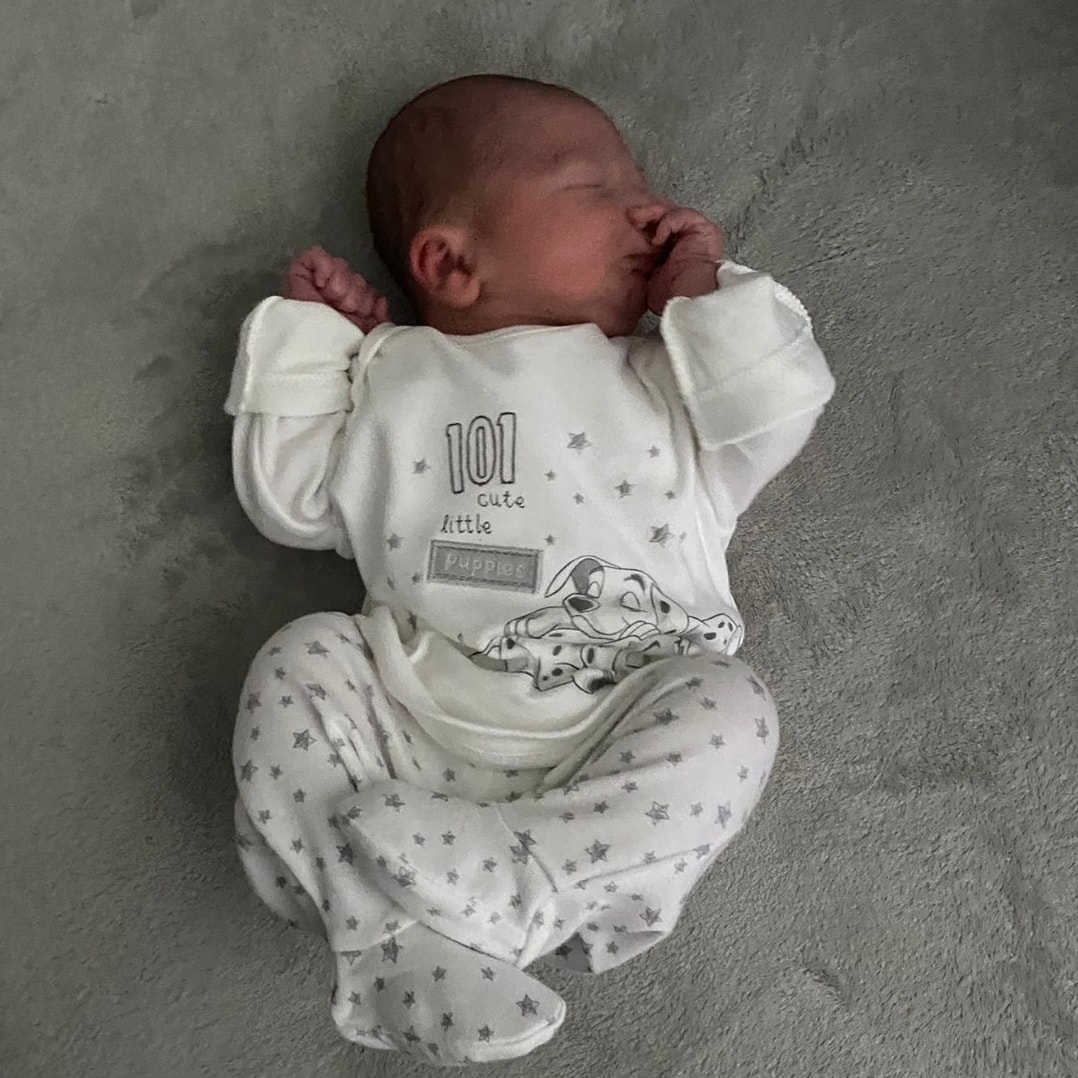 OCStaffsWing's tweet image. Many congratulations to Flt Lt Chris Kelly and Mrs Emma Kelly on the safe arrival of future Cadet James Kelly.

I hope they're getting some sleep!

#superproud