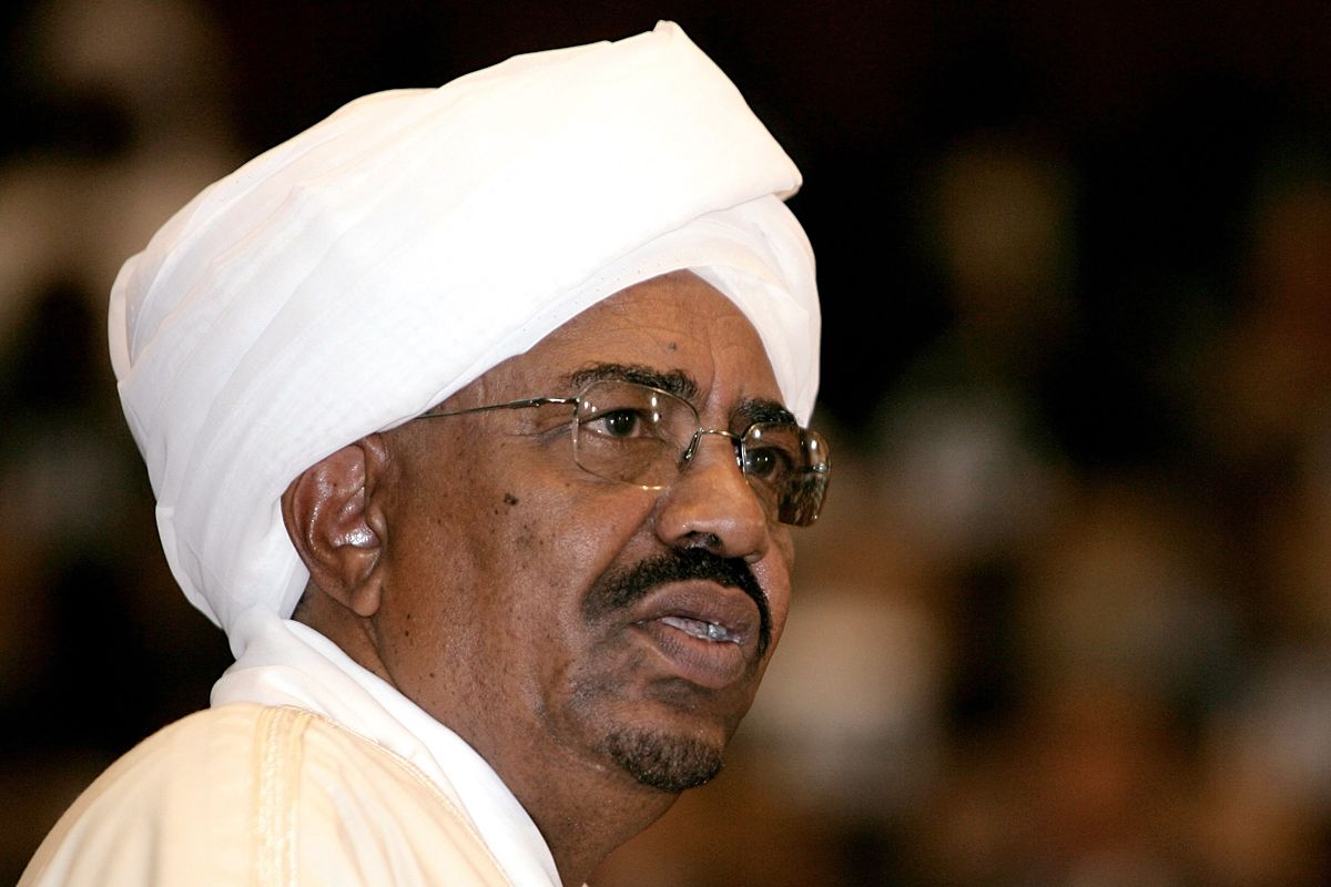 بوابة الوفد إصابة الرئيس السوداني السابق عمر البشير بـ فيروس كورونا