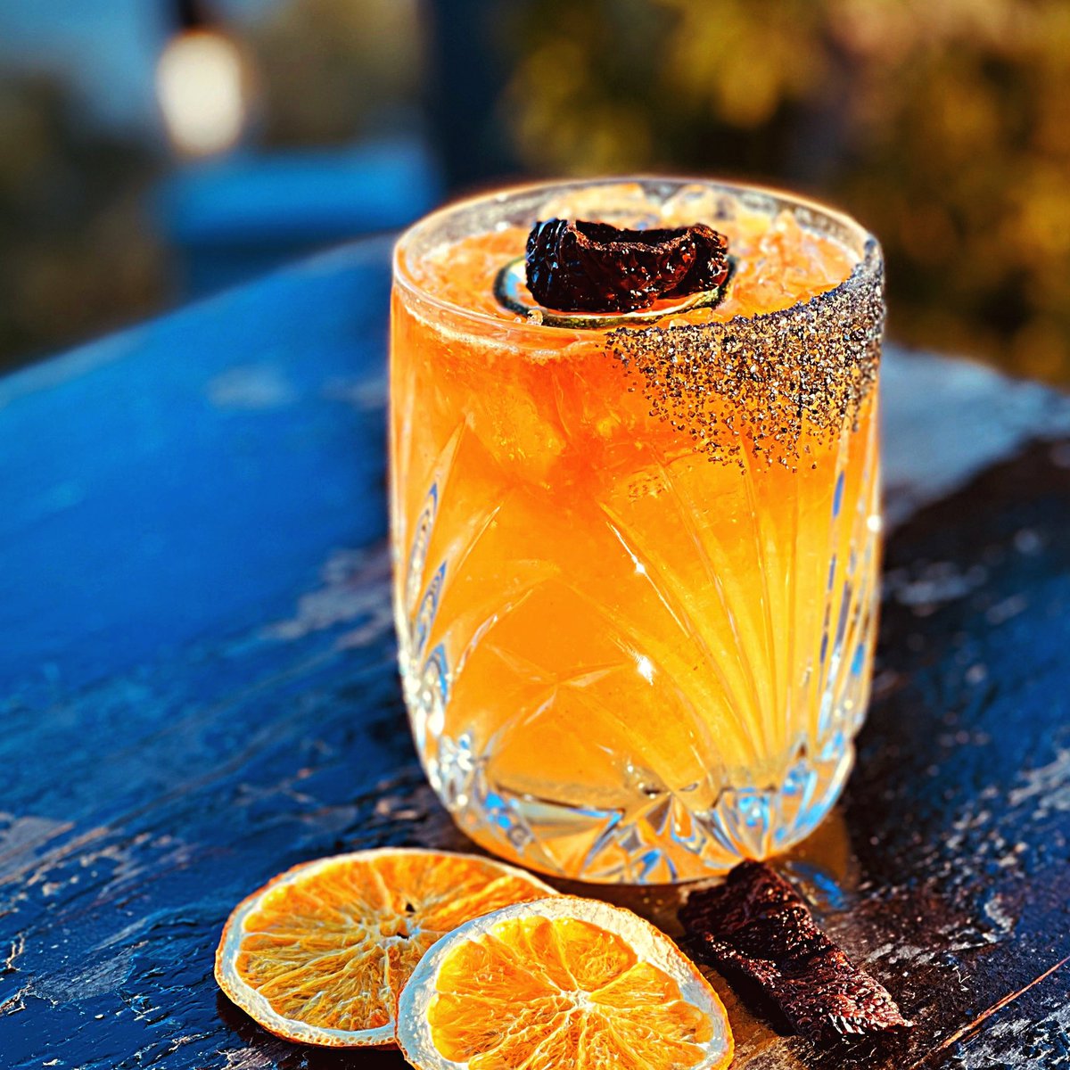 National Margarita Day but make it with Mezcal <a href="/BanhezMezcal/">Banhez Mezcal</a>