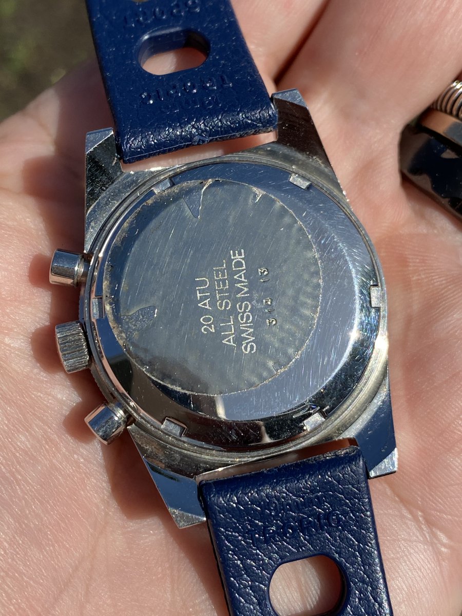 vwcweb1's tweet photo. By https://t.co/IdWNfpbdeM
Jacques Monnat
1960s Chronograph Ref. 314-13 Bright Blue Dial
More Info: https://t.co/r2yGP3Op0O
#vwcweb #vintagewatches #vintage #watches #watch #chrono https://t.co/Itp2qQlXE9