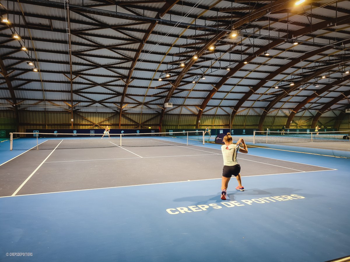 🏆🎾👉 C’est parti pour le tournoi «W25 ITF WTT Poitiers» de la <a href="/FFTennis/">FFT</a>  dans la halle de tennis du <a href="/CREPS86/">CREPS de Poitiers</a>  !