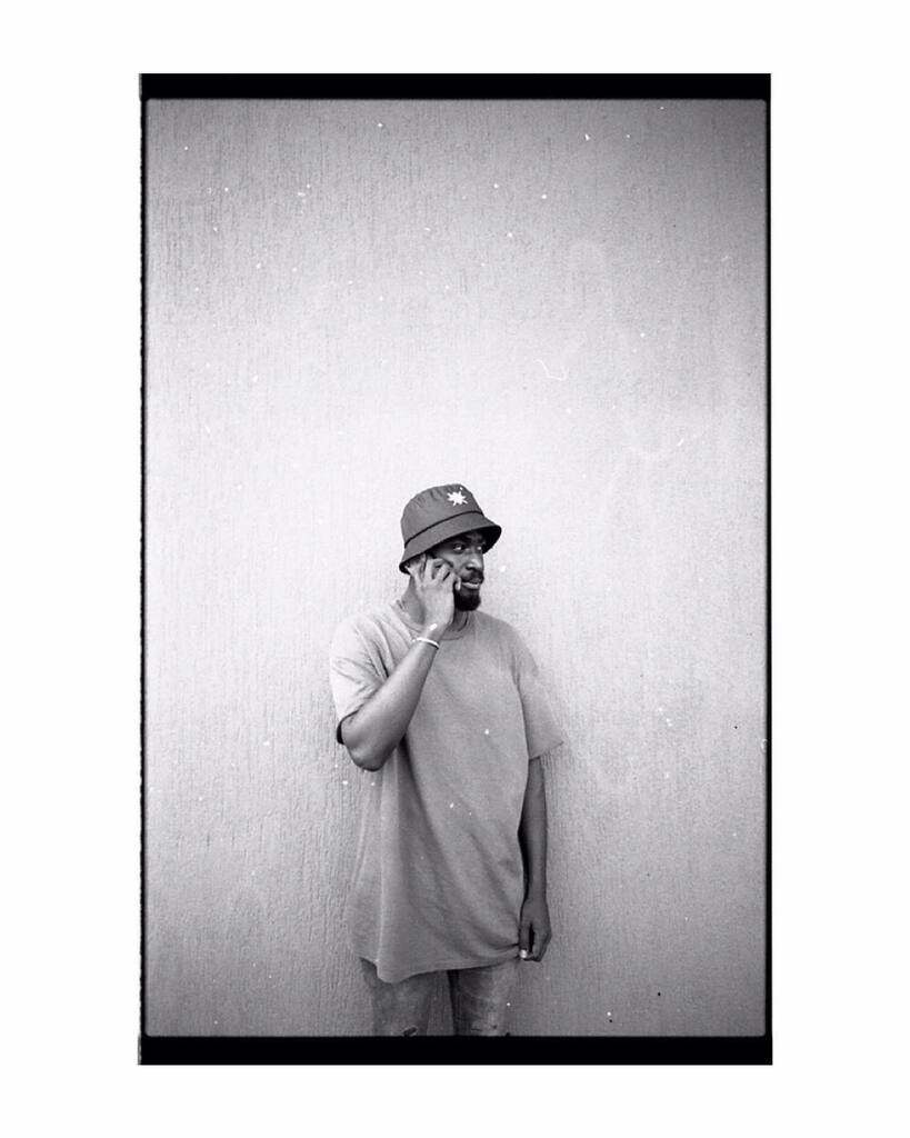 35mm Portrait of @leroywadie 

Shot on Canon ae-1 program + AGFA APX100 black and white film

Photography by Ofoe Amegavie, 2020

#35mmfilm #agfaapx100 #ilfordphotodeveloped #filmphotography #canonae1program #blackandwhitephotography #blackandwhitefilm #… instagr.am/p/CLl-J_JJ-6O/