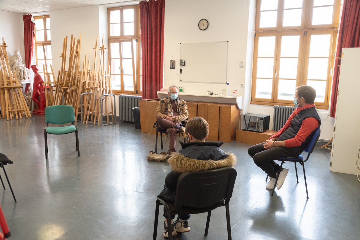 Chateauroux36's tweet photo. L’#école municipale des #BeauxArts de #Châteauroux (#Embac) organisait samedi sa traditionnelle journée #PortesOuvertes, sur rendez-vous uniquement compte tenu de la situation sanitaire. Une trentaine de personnes a ainsi été reçue pour découvrir les cours dispensés. https://t.co/q4cefWICYS