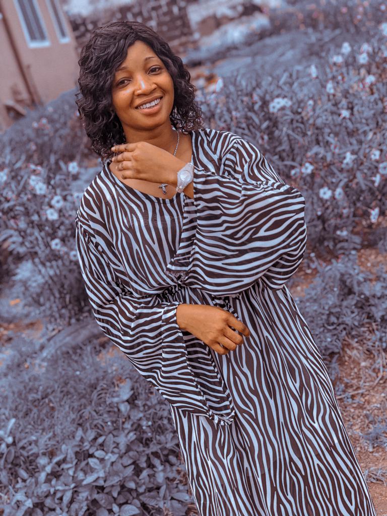 temiD2020's tweet photo. I made the cloth myself if you like it DM WhatsApp number 09034105796
#14thheadiesaward  Naira Marley African Giant https://t.co/hw43iqC035