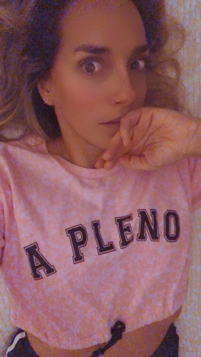 Sobre besos y escándalos hot en #ElRecreo de <a href="/tapettinato/">Tamara Pettinato</a> en #YAQPA 🔥