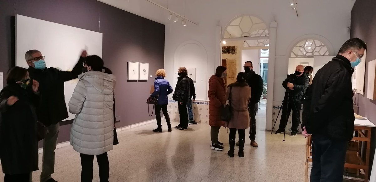 ladestilleria's tweet photo. Dissabte vam inaugurar l'exposició ALBERTO ROMERO GIL «En proceso» en un ambient molt agradable i rodejats de magnígfiques obres.

🎨El 27 de febrer a les 11 h, @aromerogil començarà a pintar una natura morta davant de tots els espectadors, que també hi podràn participar. https://t.co/5vS4ekex1W