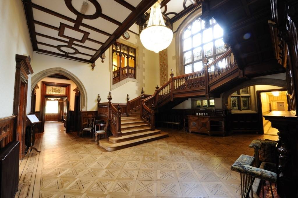 Your Herts & Beds Wedding (@cwm_yhbw) on Twitter photo #VenueOfTheDay: <a href="/PendleyManor/">Pendley Manor Hotel</a> - The entire Grade II listed property has been refurbished to combine modern facilities with the tradition it emulates. There is also a spa, swimming pool and leisure facilities, 24-hour room service and more. pendley-manor.co.uk #VenueOfTheDay: <a href="/PendleyManor/">Pendley Manor Hotel</a> - The entire Grade II listed property has been refurbished to combine modern facilities with the tradition it emulates. There is also a spa, swimming pool and leisure facilities, 24-hour room service and more. pendley-manor.co.uk