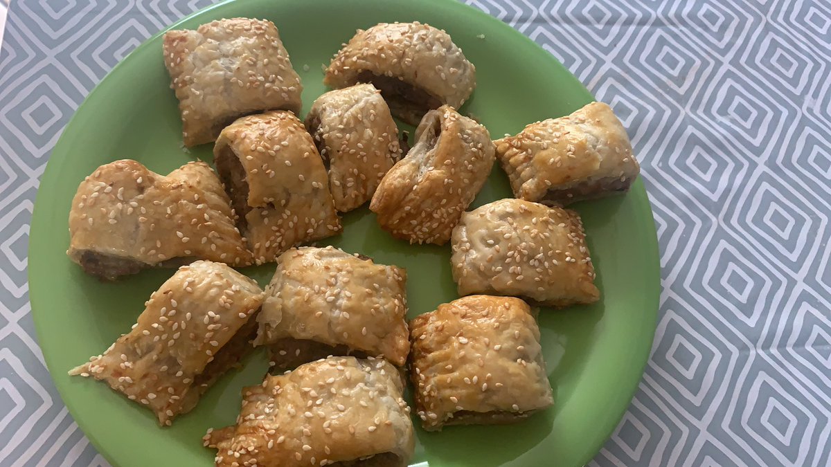 Cinda M Shearsby (@cindamonteiro) on Twitter photo Isabella and Olivia helping mum with homemade sausage rolls <a href="/HolyCrossRC/">🧡Holy Cross Catholic Primary🧡</a> Isabella and Olivia helping mum with homemade sausage rolls <a href="/HolyCrossRC/">🧡Holy Cross Catholic Primary🧡</a>