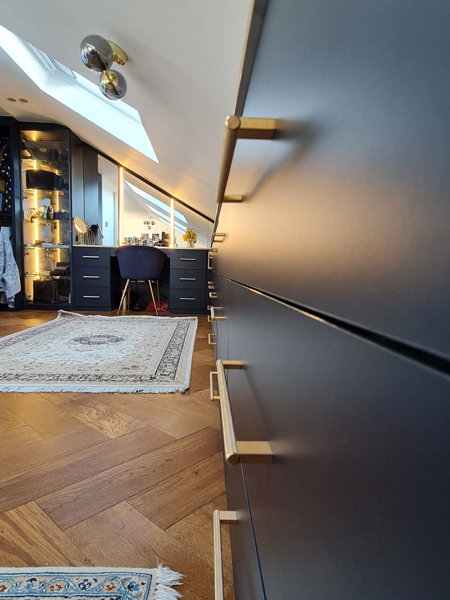 AesthetixLtd's tweet photo. For small homes where space is at a premium, loft bedrooms can provide the ideal solution. With our fitted wardrobes for attics, you needn’t be concerned about a loss of storage space
https://t.co/WUwIo4cjAg
02071013280
#loftextension #loftconversion #loftwardrobes #loftdecor https://t.co/yVBbXdggcd
