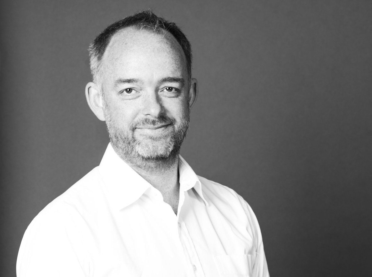 EnergySysCat's tweet photo. The next phase of UK #decarbonisation will likely have 2 characteristics:
👉More #ConsumerFriendly
👉More sensitive to local contexts
Our Strategy & Performance Director, Guy Newey examines strategic choices for the future #NetZero #EnergySystem ⬇️
https://t.co/OlTMMTswjt https://t.co/lNWNkwPnvx