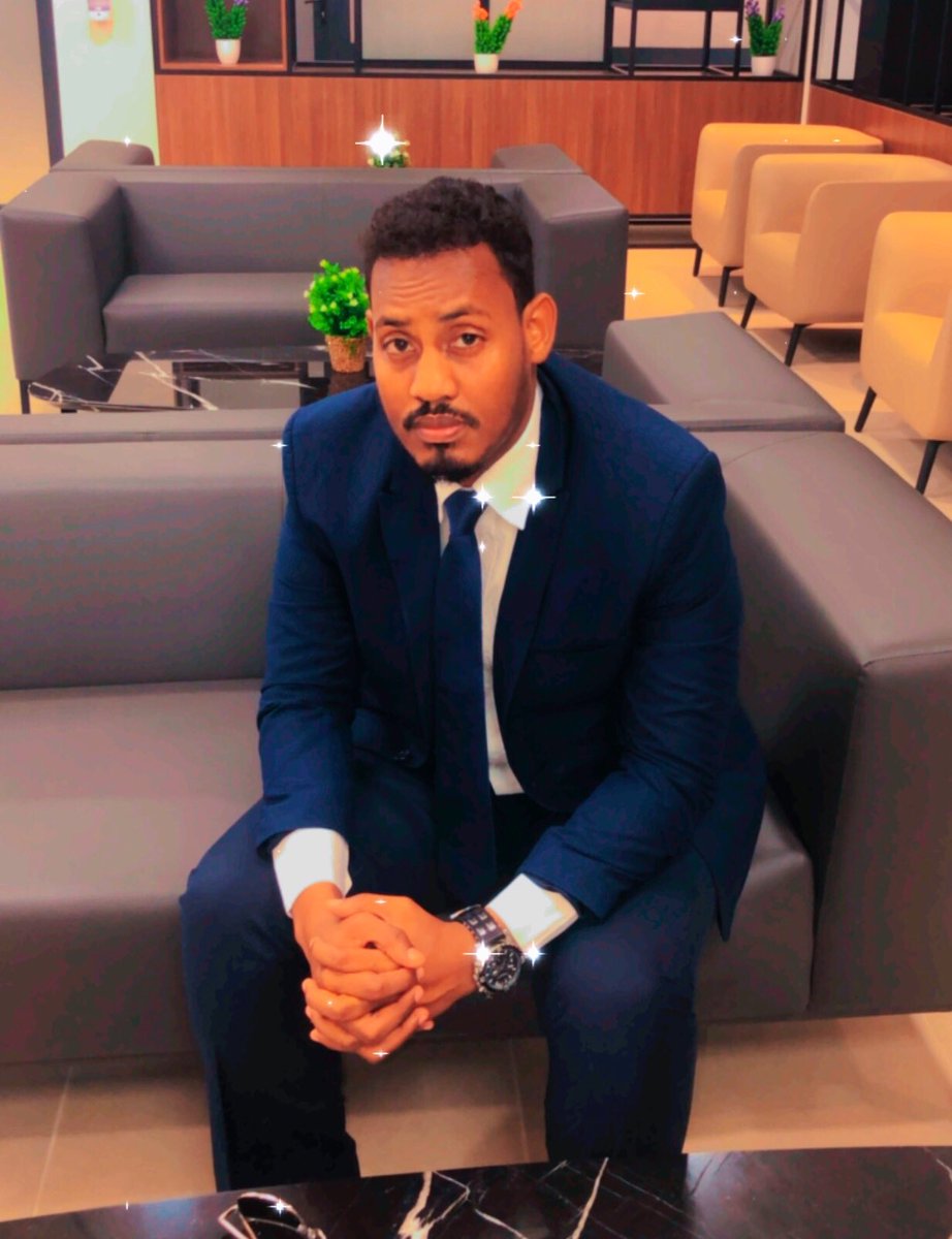 AbdisetarMohaJa's tweet photo. Where you will sit when you are old shows where you stood in youth . #africanproveb #Somalia #youth https://t.co/3cpYix12Rb