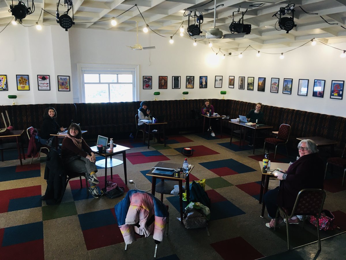 REVEAL TIME!

Women of the round table, assemble! Back <a href="/SlungLow/">SlungLow</a> this week developing a brand new show about... 

WOMEN'S ROLLER DERBY!! 🛼🛼🛼