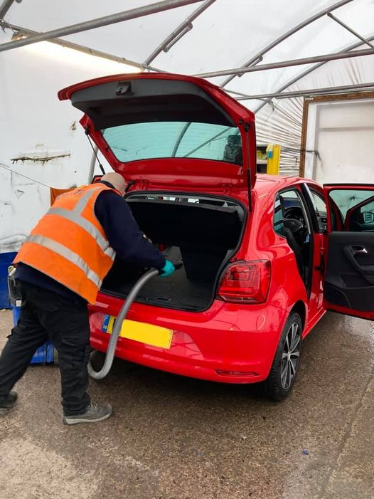 Car lost it's sparkle? 
✨ We’ll have your car shining again in no time ✨
Give us a call on 0117 911 2785 to enquire about valeting!