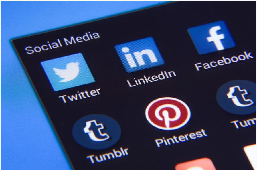 #ReseauxSociaux : Les 130 meilleures astuces de Community Management !
https://t.co/F3stSqHnrh v @conseilsmkg
#SocialMedia #CM #CommunityManager https://t.co/rUa6S8a3g1