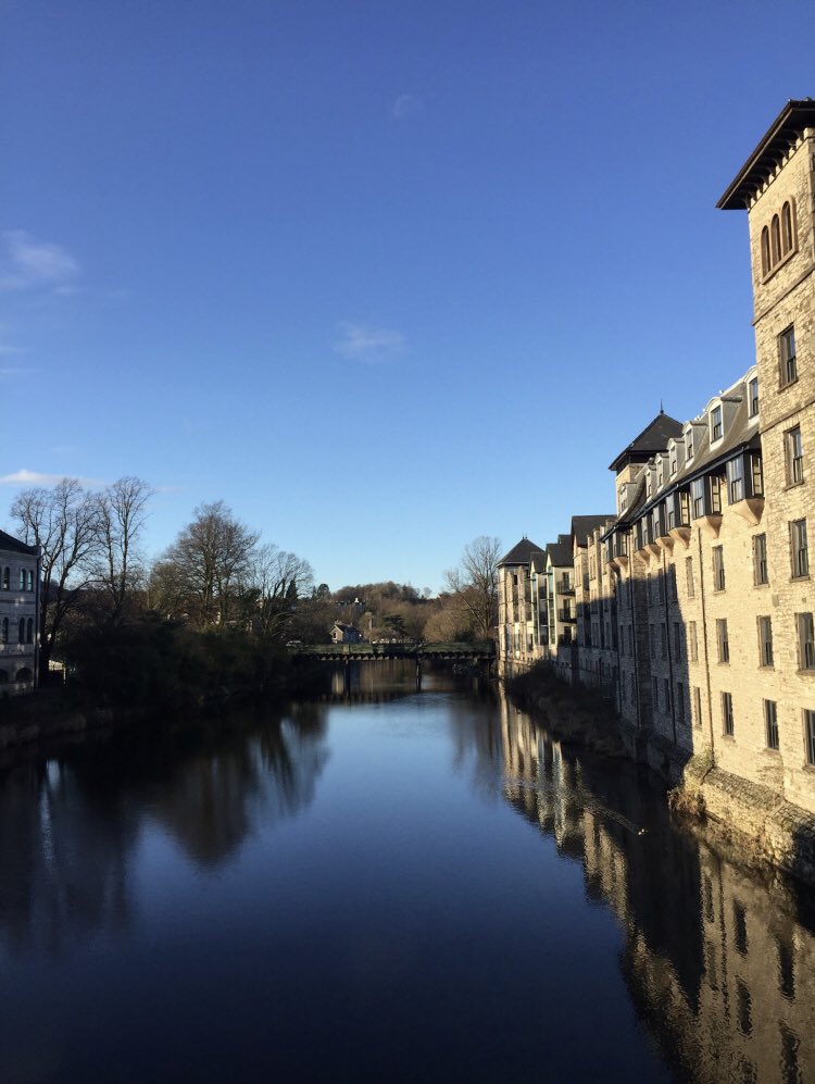 THWestateagents's tweet image. How beautiful does Kendal look under the sun?! #riverreflection #kendal #lakedistrict #sunnyday #lunchtimewalk #lunchtime #cantbeatit #bluesky #riverside #northwest #lovewhereyoulive