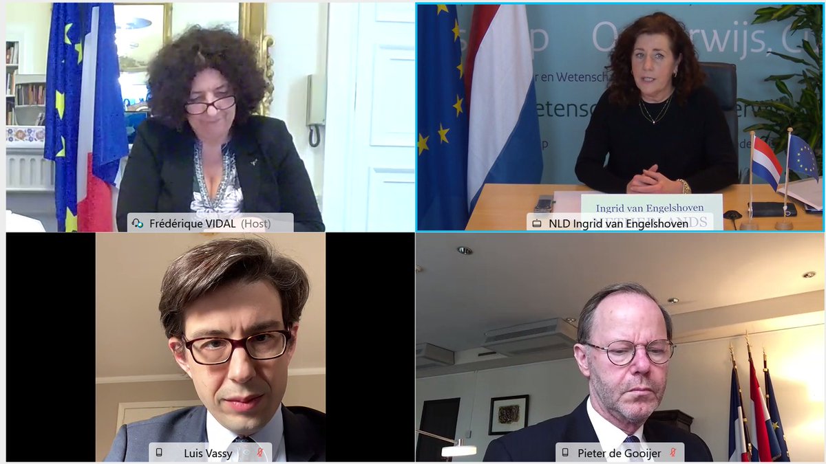 Les ministres <a href="/ivanengelshoven/">Ingrid van Engelshoven</a> 🇳🇱 de <a href="/MinOCW/">Ministerie van Onderwijs, Cultuur en Wetenschap</a> et <a href="/VidalFrederique/">Frédérique Vidal</a> 🇫🇷 de <a href="/sup_recherche/">Ministère Enseignement supérieur/Recherche/Espace</a> signent une feuille de route qui entérine et pérennise l’étroite coopération universitaire et scientifique FR-NL pour les années à venir dans le cadre d’un dialogue stratégique bilatéral <a href="/lvassy/">Luis Vassy</a>