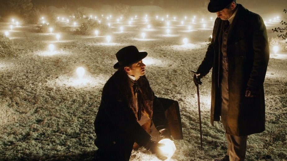 OwnMuseumPod's tweet image. We're back! On this Sunday's episode of Lost In His Own Museum, we'll be talking about Chris Nolan and focusing on 2006 mystery thriller The Prestige!

What's your favourite Nolan movie?
#PodernFamily