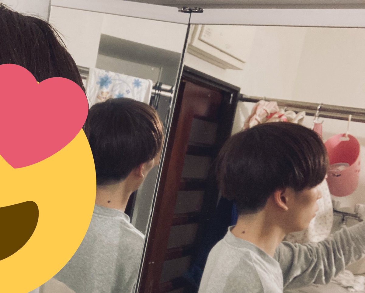 study_ielts_'s tweet photo. How do you think about Japanese “mash” hair style??
I guess it’s not popular in your country🥲 https://t.co/Rv3bAN4dql