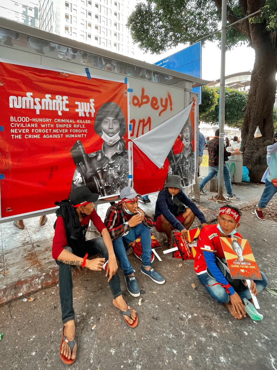 YeLwin1993's tweet photo. This is our fight!
πΈ Ye Thaw #WhatsHappeningInMyanmar #22222springrevolution #22FebCoup https://t.co/TdgRo3LkI7