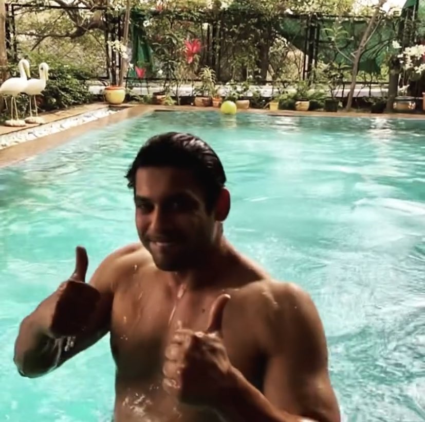 OfficialSidNaaz's tweet photo. Hello handsome, we were missing. Looking good &amp; chilling suits you. 😉

May God be with your fangirls.

Go Like &amp; comment guys.
Link: https://t.co/gvPJ0Fps9D

@sidharth_shukla #SidharthShukla https://t.co/xuSfmpSATv