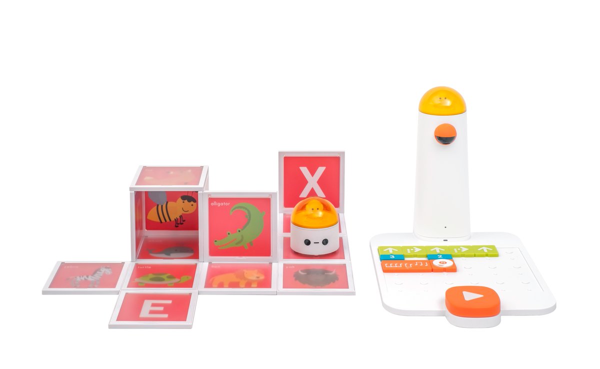MatataStudioEDU's tweet image. Bring your students to visit the zoo!

#Matatalab provides a zoo map, teachers need to guide students to match the colors and animals first, and ask students to pick up the cards randomly, then let them code MatataBot to find the animals! 

#CuteMatatalab #GamifiedCoding
