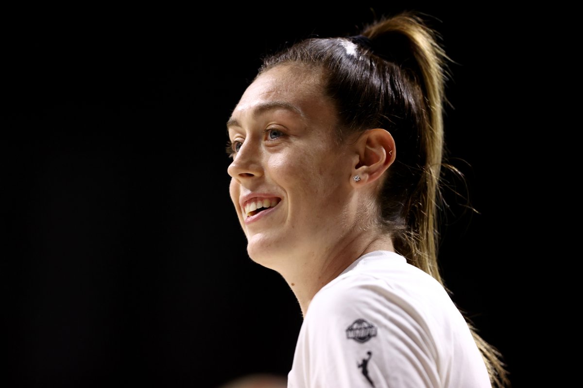 "You have to love your sport. Your passion and dedication can’t be some-time, part-time or spare-time. It has to be all-time." - <a href="/breannastewart/">Stewie</a>  #MondayMotivation