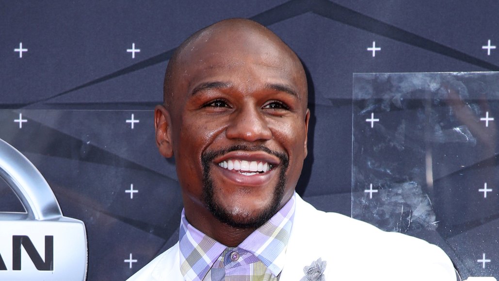 Happy 44th Birthday to Floyd Mayweather Jr. 50 Wins 0 Defeats 0 Draws x15 World Champion          