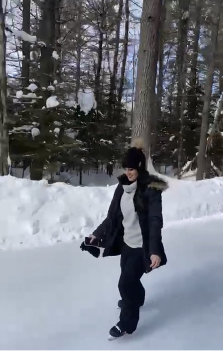 This weekend, instead of lesson planning, marking and catching up emails, I went to the cottage for a weekend of skating, sledding and snowshoeing ❄️😊 #worklifebalance #mentalhealthmatters <a href="/ArroPark/">Arrowhead Provincial Park</a>