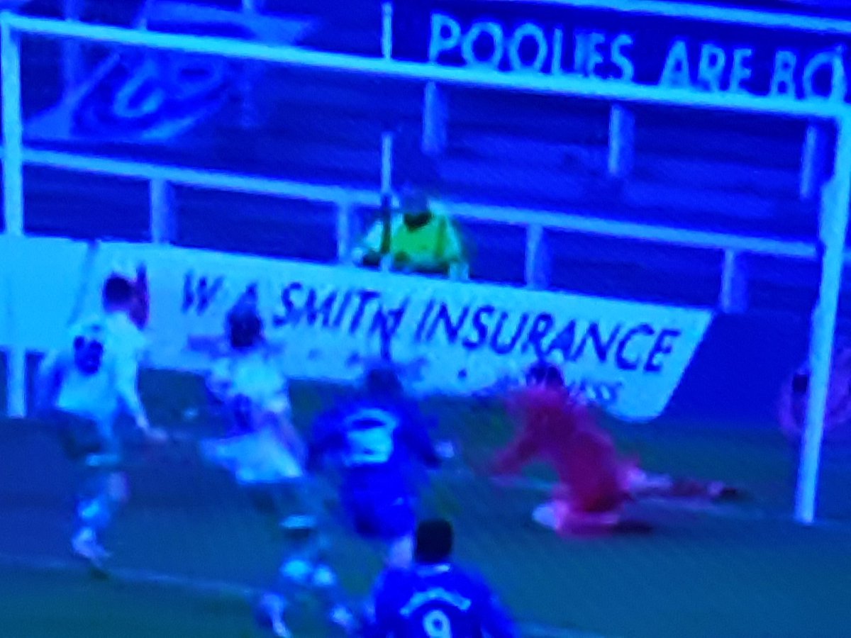 Wonder who that is behind the goal 🤔