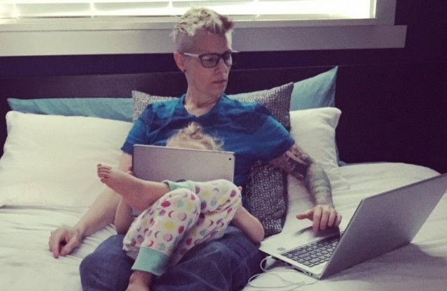 CHGHealthcare's tweet photo. Jamie Barker, a mom to a three-year-old and a puppy, gives us a look into her work-from-home setup!

#chghealthcare #workfromhome #momlife #bestcos

https://t.co/pnsPL6FiO0 https://t.co/HlafL9mdrV