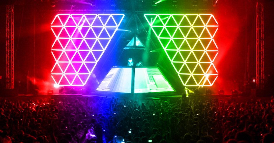 DAFT PUNK FOREVER🤖🙏🏻
(1993-2021)
#daftpunk #forlife #djs #music #forever #alive #legends