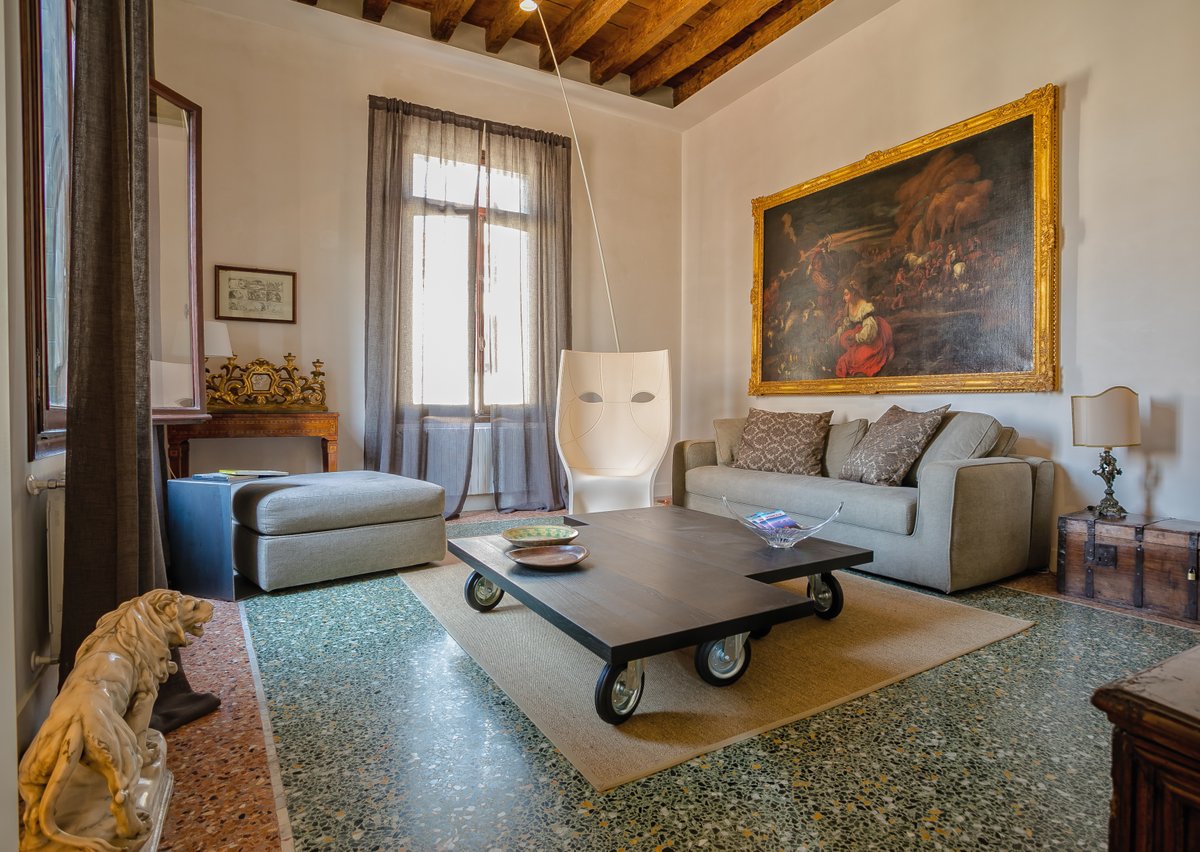 LuxrestVenice's tweet photo. We're happy to present our collaboration with #topvenice, fine travel consulting agency providing #bespoke experiences in #Venice: we can now join the quality of #LuxrestVenice #apartments with the creative events of Top Venice in an exclusive combination! https://t.co/ZniQ64MozB https://t.co/eW2OPEk9E4